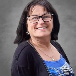 CMBiPhn8zcRCi2ZMIhLHGLsHOHBAmaenfq9CUFrl