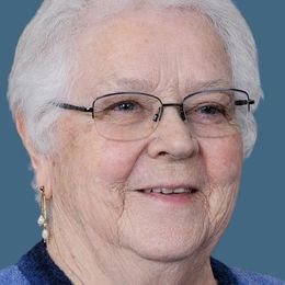 Photo of Pauline Michaud Crégheur, obituary in Gatineau