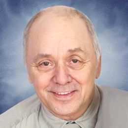 roMDyA9lEc71t8lDgUsUBqaX5noPUh2RVwfAD7oT