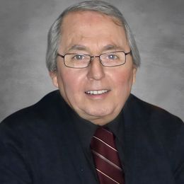 PJFYX3TYQvPChqLZ3xJ8C9TrwNAFZdgj4XhK9ING