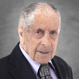 F5xsDjN5VabXT7WOs4F4zlZBMobIBIF0dyuQnW6W