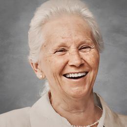 UoKMgUqSoeJHyauxTWBPOrS1TXMNuCEInGiYjLjd