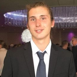 d9t4ir3fpRgWlZVkfNLWSGdKtWaO0AalajoTr7zq