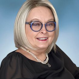 t1y5oKygJ4gmNydEHDqkqwXaYsDJbFXRbVsiSwAx