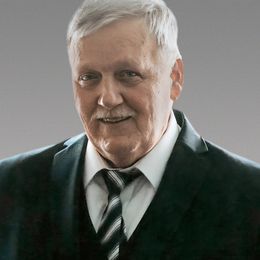 IRyjv55ViZsg7aHjT6djUx9dNZVPzZkbvWlTM65k