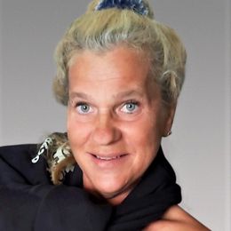 TGDx5iFcbzu8hUZ1YcglJ1nk2ELUzsRmlEnw9HTF