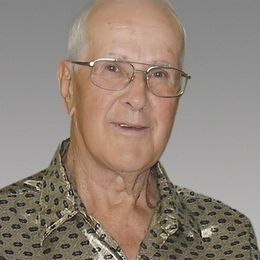 1Tbt8C8KXFnhyfE9l2ok99iJBnpp4HveKl6PZdkx