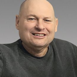 6oPCsoNgiDS81jcDQ97IIt0vGq2ZJqO0qmjkznU2