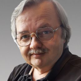 cwIhxTMYaT6KpHq2rVx0NRxTV7eNrWaUEH0XPXG4