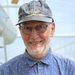 63WDH3k2YMEtuCsxktOsA2JV0a09FEeAwCjsz8jL