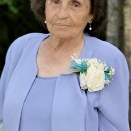 Photo de Consuelo G. Reyes, avis de décès