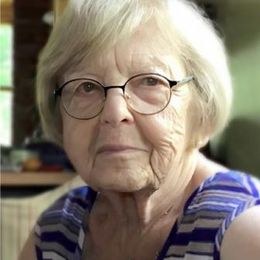 Photo of Pierrette Poulin-Morin, obituary in Québec
