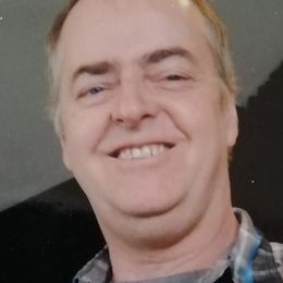 FhZ02U55CtFjM2RHfoq7xLJz4qW8THK9BhSlTeHH