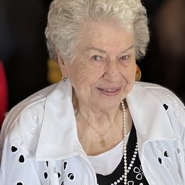 V29NEw0pEIr3oLlFzK3Lx1j6XtaOGI9Q3jhYTo7O