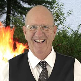 qKwp6iFxefqWRgJRjtSB4tm2w3uVm5sgyJwK9RyC