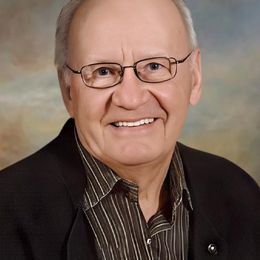 RwPhrxvj51hHCIS9ZK9nXuFX446V5CLO6hnLosDG