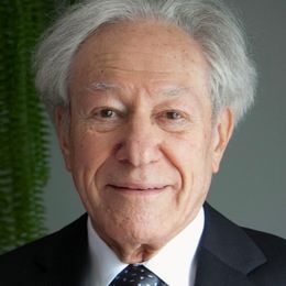 lStYXyvv5qrJQRrS0HJxibj1r3X5xDrpnodJdVF4