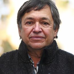 Y476BvBha8obspxSHr0yyAnngsxYa3QVDEmMWl2T