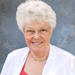 bkUITdEVPWzMZCSDHx0SprsnTqipGdetfUKsSl8t