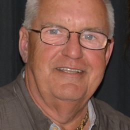 s9e6KdY65bNrCG5nsAYgvh3bJJ7xrFEYffZvzovJ