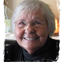 DDHGyNTA0jBSiaoI03Gbls6pz5cvpvdmSCXOlfa8