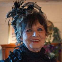 r694KOncauAzdVJDnT4CWlrmW8p4Ux0QeCJ3xrXW