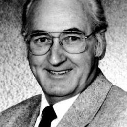 oMfv5SM9WPd2mJg1LKxQJ4dIa07iFuV1KOQN2WgR