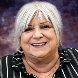 bhPLC4OPz9V1IlSODcR0sjXQVM281VNjBjAaeFh5