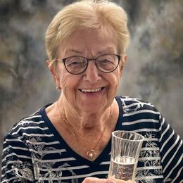 KDgDpMigy79jctWeNnZOC1Z7pcMHeJF74CQwilyE