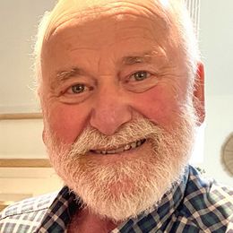 3WTGqjjH4MCZg1KJC3QmF9rz4ef9sRDkrLZ695iX