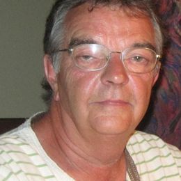 p94GrTiciJ0qGMjNf2Hxh8jCHJNISDin9KX4JFen