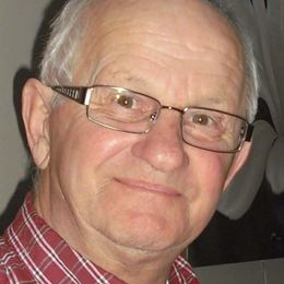 Photo de Jean Marie Touchette, avis de décès à Sainte-Julienne