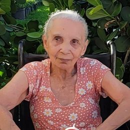 Photo of Emma Padilla Santiago, obituary in Hampstead