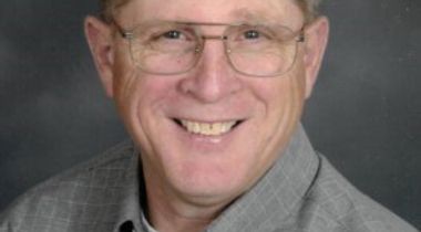 Larry L Edwards