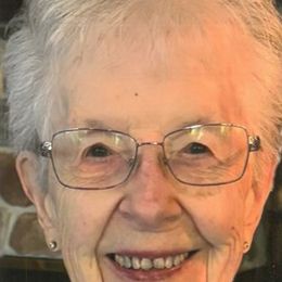Photo of Marilyn J. Rhoads, obituary