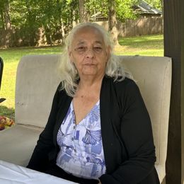 Photo de Irma Lujano Serrato, avis de décès