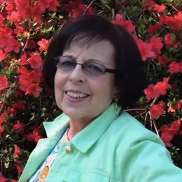 Photo of Ellen Stone McIntosh, obituary