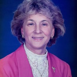 Photo of Marilyn Faye Mossberger, obituary in Cowansville