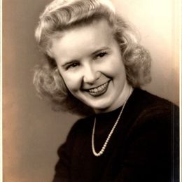 Photo of Norma Hallett Jennings, obituary in Alma