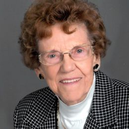 Photo of June Elliott, obituary