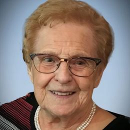 Photo de Mme Yvonne Ménard, avis de décès à Saint-Hyacinthe
