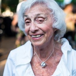 Photo of Donna Yanowitz, obituary