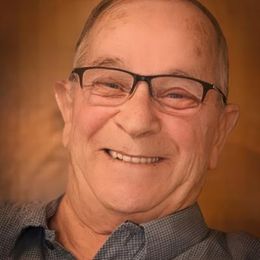 Photo of Jacques Julien, obituary in Québec