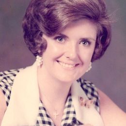 Photo of Maryagnes Mackey, obituary