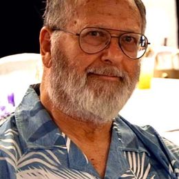 Photo of Fred W. Schwartz, obituary