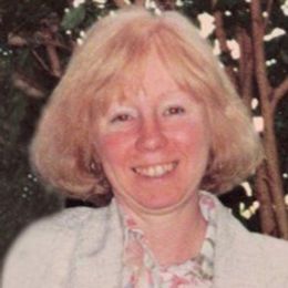 Photo of Honor C. Deiss, obituary in Elgin