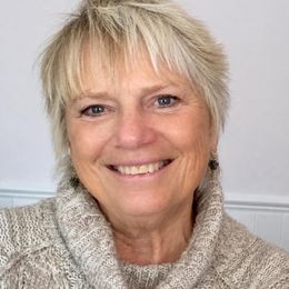 Photo of Sally Ann Ross, obituary