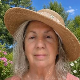 Photo of Helen M Curtin, obituary