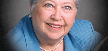Mme Monique Felteau