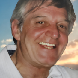 Photo of Roger Poulin, obituary in Shawinigan